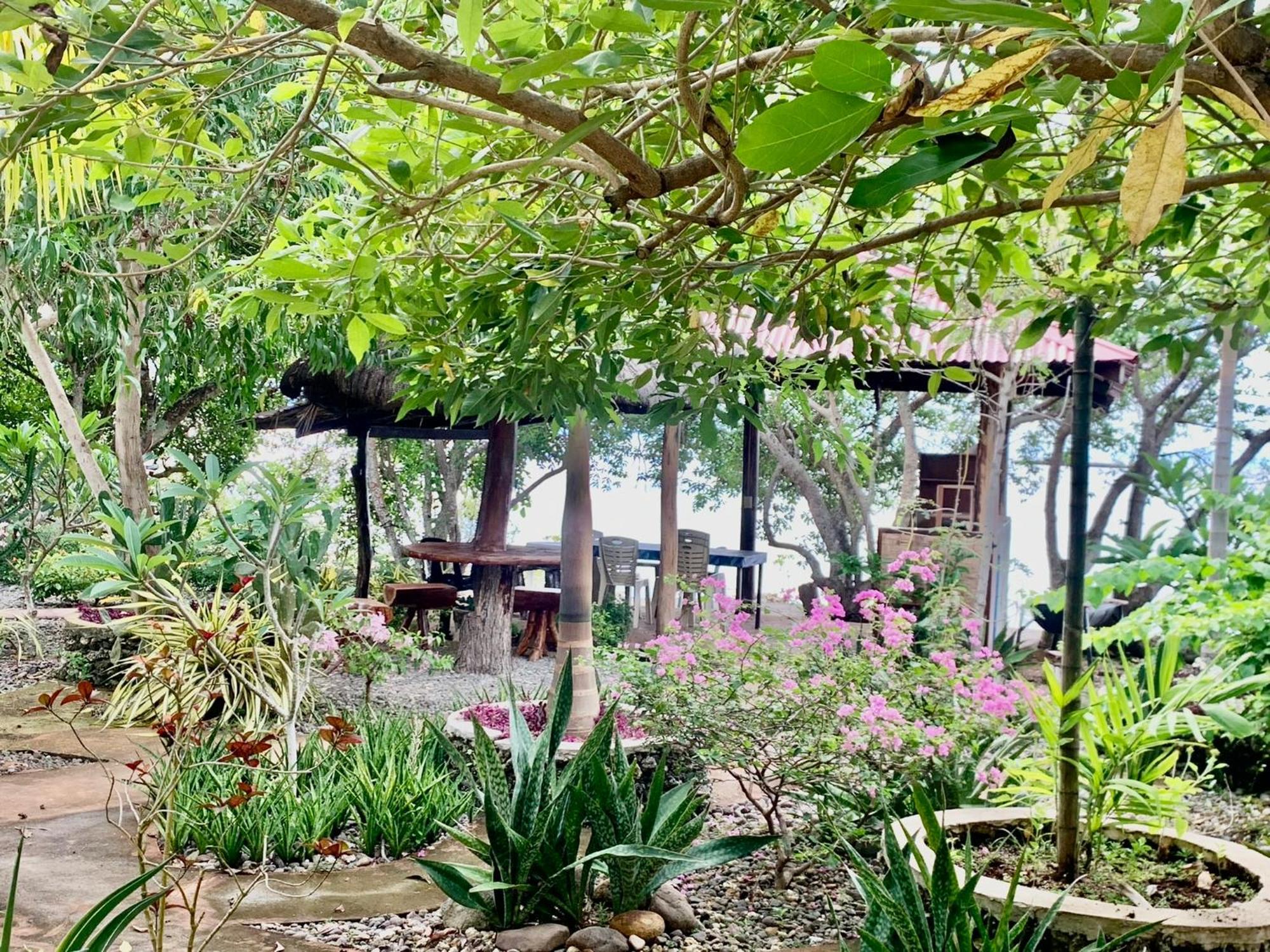 Adayo Cove Resort Siquijor Bagian luar foto